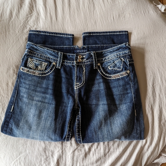 Vigoss Dark Wash The Dublin Capri Embellished Rear Pocket Size 7/8 21" Length - Picture 3 of 10